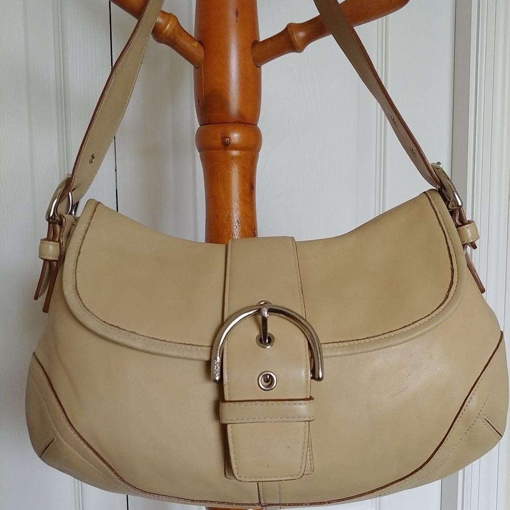 Coach beige leather hobo bag 9248
